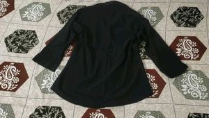 Comfy black shirt ( women's )