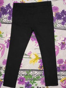 Classic Black Skinny Fit Pants