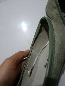 Stylish Green Ballet Flats