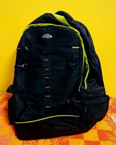 FASTRACK Durable Black Backpack with Lime Accents