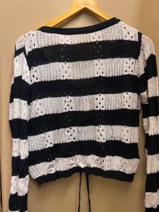 Striped V-Neck Cropped Sweater