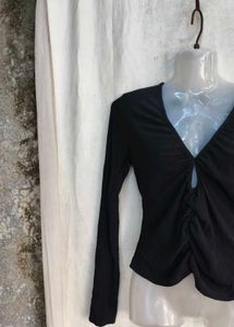 Chic Black Ruched Long Sleeve Top