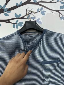 Men's Striped T-Shirt (EUROPE )