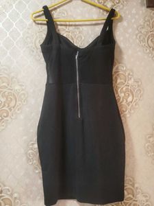 Chic Black Bodycon Mini Dress