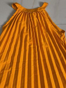 Flowy Pleated Halter Neck Dress