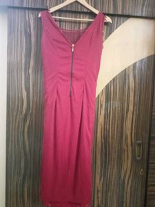 Elegant Shimmer Beaded Burgundy Midi Dress