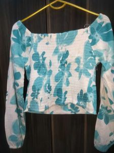 Chic Floral Print Crop Top