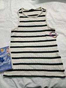 Women's crochet top
