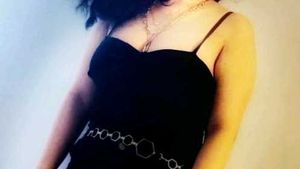 Chic Black Velvet sleeveless top