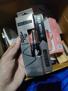 Swiss Beauty Awaken Eyeliner - 18 Hour Stay