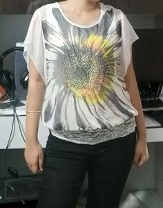 Women's Flowy Floral Top