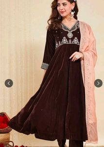 Elegant Brown Velvet Kurta Set with Dupatta