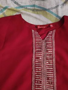 nyara cut top