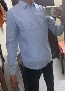 Men's Light Blue Button-Down Shirt
