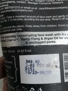The Man Company Charcoal Face Wash