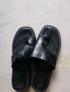 Leather thong sandal