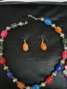 Colorful Beaded Jewelery Set With Bracelet