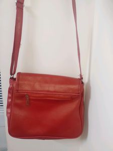 Red Slingbag