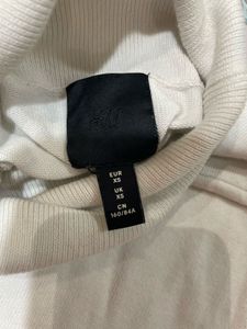 H&amp;M brand Classic White Turtleneck Sweater