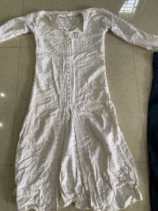 Elegant White Chikankari Kurta