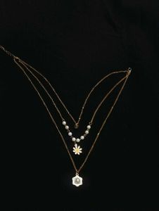 Layered Daisy &amp; Pearl Necklace