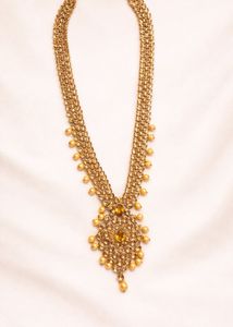 Exquisite Gold-Toned Statement Necklace