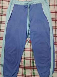 Comfortable cotton capri.