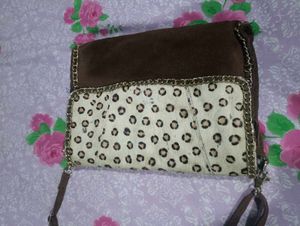 Chic Leopard Print Mango Shoulder Bag
