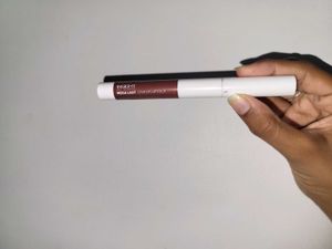 Insight Mega Last Crayon Lipstick