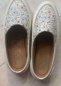 Floral Mules - Comfortable &amp; Stylish Slip-Ons