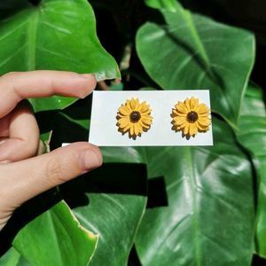Minimal Sunflower &amp; Daisy Stud Earrings