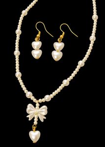Pearl Necklace & Earrings Set