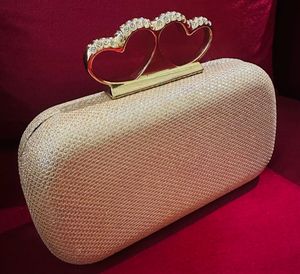 Sparkling Heart Ring Clutch