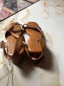 Comfortable Tan Flat Sandals
