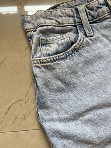 Light Wash Baggy Jeans