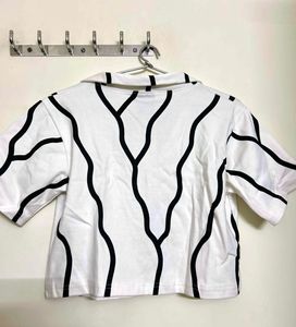 H&amp;M White Black Cropped Shirt