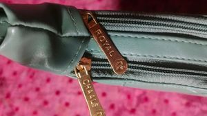 women's sling bag (new without tag)
