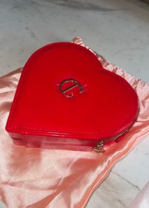 ct Red Heart Shaped Clutch Bag