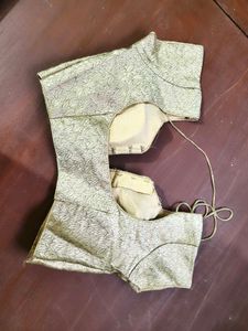 Elegant Leaf Pattern Blouse