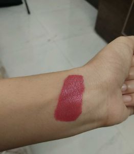oriflame the one Liquid Glitter Lipstick
