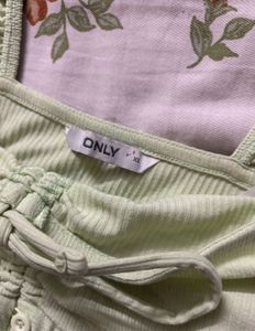 Light Green Ruched Crop Top xs