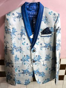 Floral Patterned Blazer