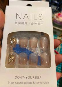 Glamorous Rhinestone Press-On Nails
