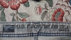 Grey Acid Wash Denim Jeans ✨️✨️