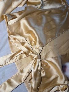 Chic Satin Tie-Front Crop Top