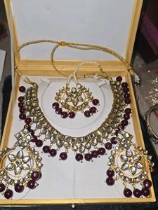Burgundy kundan set gold