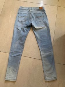 Light Wash Slim Fit Jeans