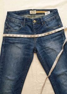 Classic Blue Flare Jeans | Y2K Low Waisted