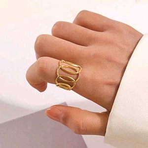 Charming Bow Heart Ring