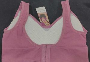 810 -- Ribbed Seamless 4 hook Sports Bra